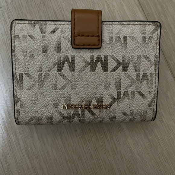 Michel kors mini card holder - Picture 2 of 3